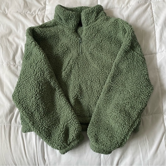 Green fluffy quarter zip - Picture 1 of 1